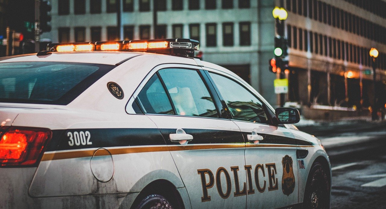 squad car 1209719_1280